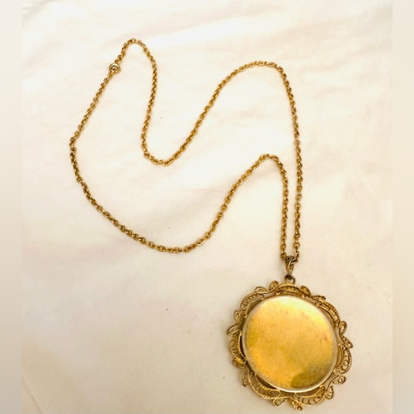 DAMASCENE🌹Necklace Goltone FLOWERS/ BIRD/LOVE Romantic Stunning VTG - Picture 3 of 6